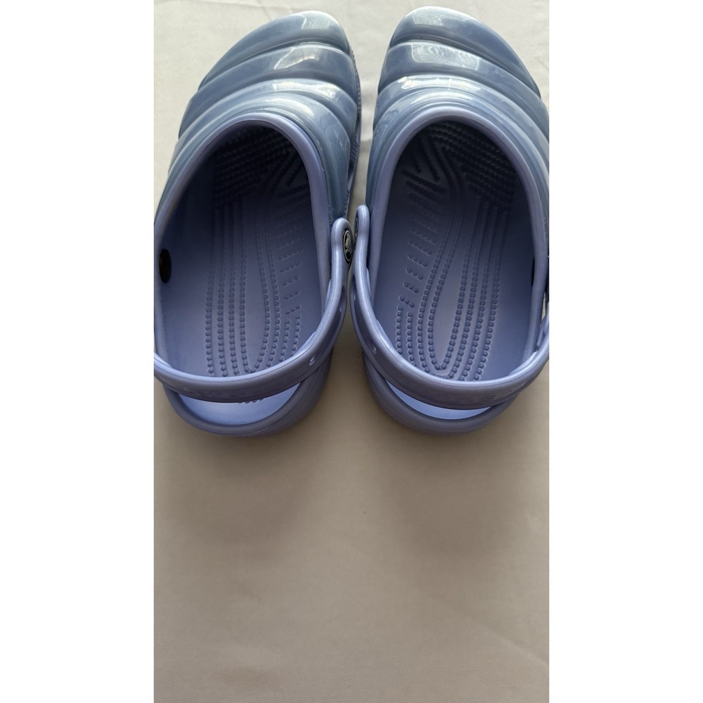 Crocs Women's Neo Puff Light Blue EUC Men 4 Women 6 Water Resistant Vented Shoes - Picture 2 of 6